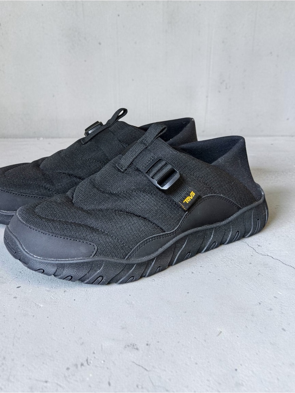 Teva Unisex Black Slip-On Outdoor Shoe